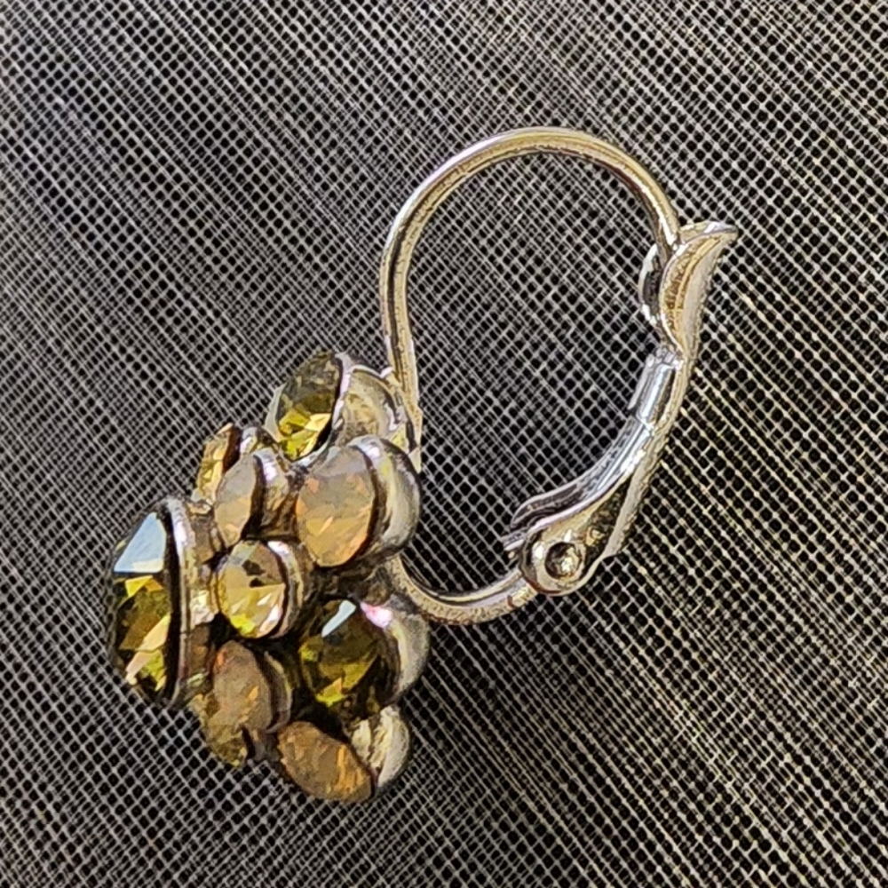 NWT Lia Sophia Light Green Flower Necklace with Matching Earrings - Picture 5 of 7
